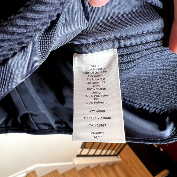 Talbots Dark Blue Quilted Vest LAST CALL - Picture 4 of 5